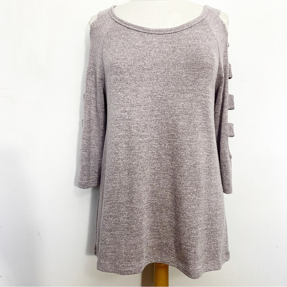 LIA LEE round neck sweatery knit strappy open sleeve longer length top L